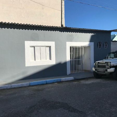 A 250M Da Basilica E 200M De Feira Villa Aparecida  Eksteriør billede